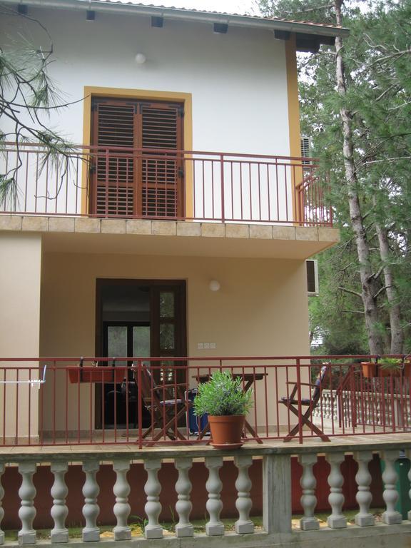 Ferienwohnung The White House Croatia Bibinje Zimmer foto
